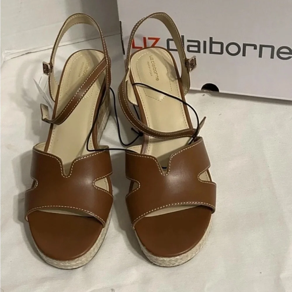 Liz Claiborne Women 10M Whiskey Brown Faux Leather Alton Wedge Sandals